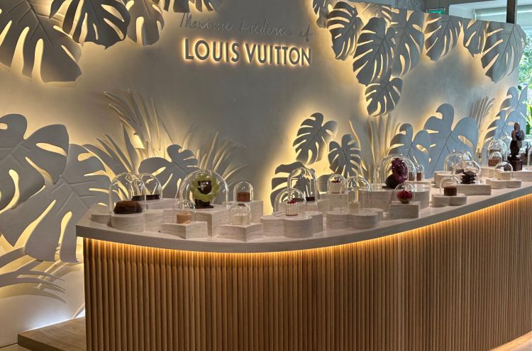 Louis Vuitton giftshop