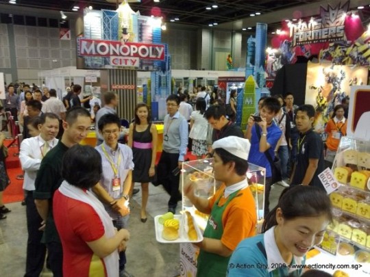 action-city-breadou-singapore-toy-comic-convention-a